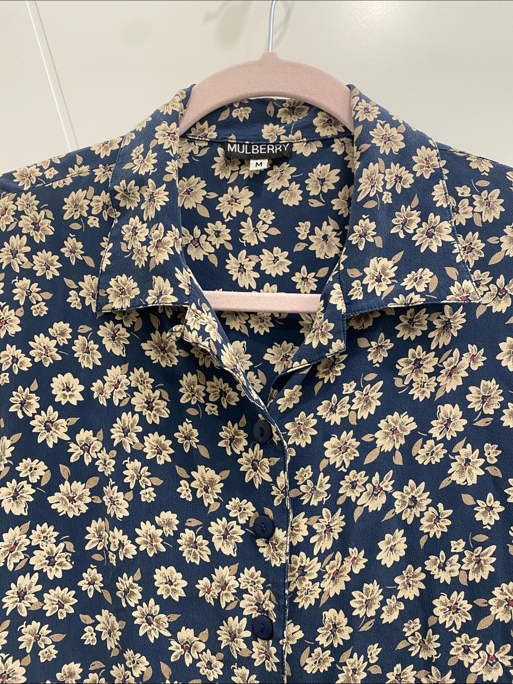 Vintage SILK Mulberry Blue Floral Button Down Blouse Size M Quiet Luxury Flowy - Picture 6 of 10